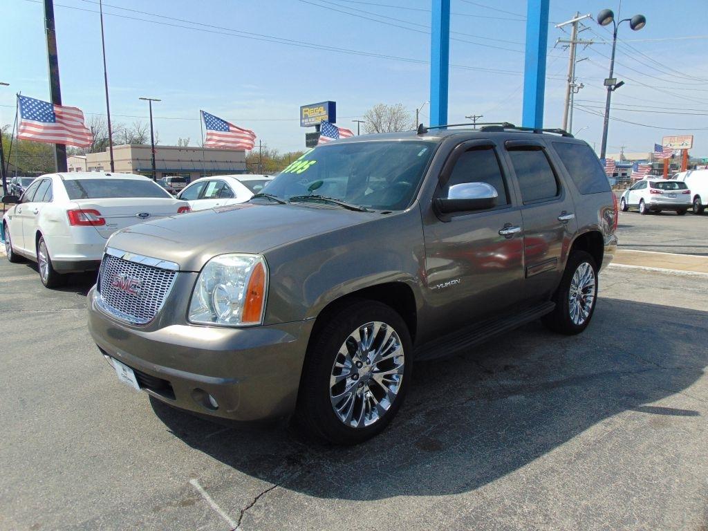 GMC Yukon SLE 2012