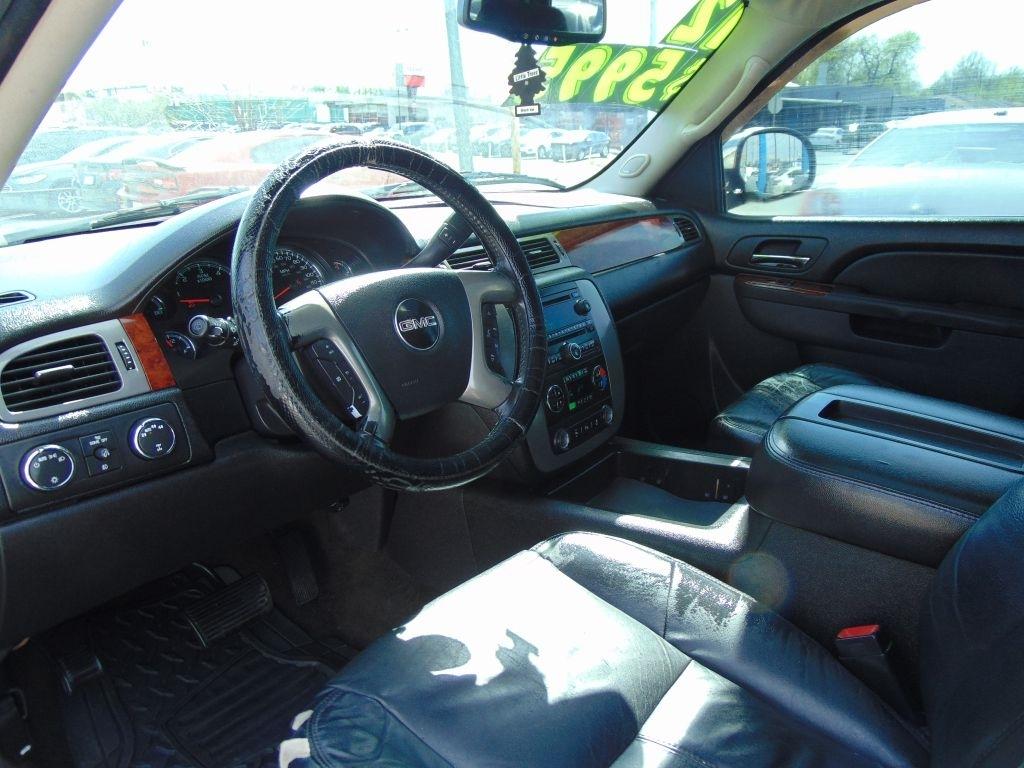 GMC Yukon  2012