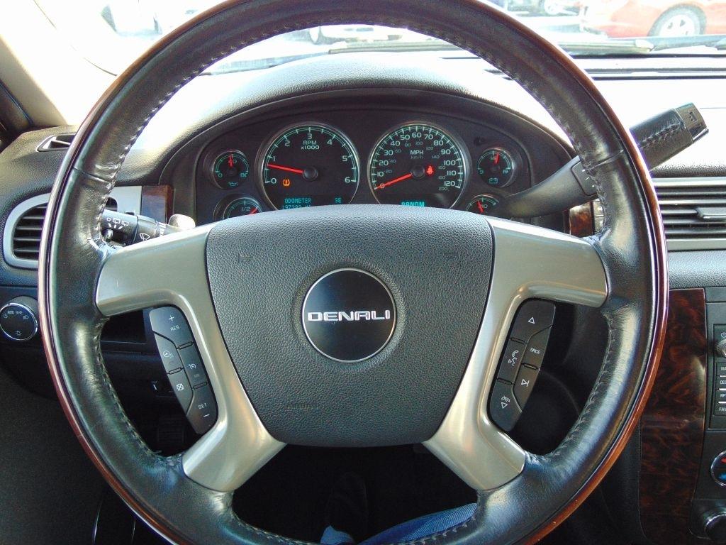 GMC Yukon Denali Denali 2009