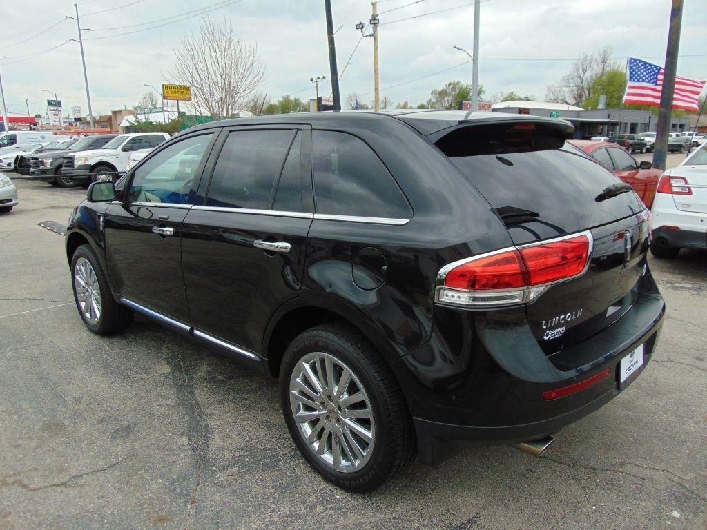 Lincoln MKX 4D SUV FWD 2015