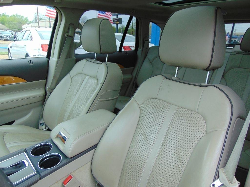 Lincoln MKX 4D SUV FWD 2015