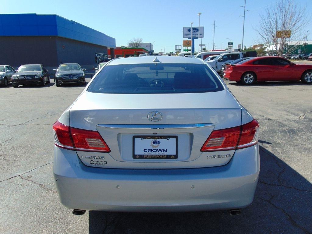 Lexus ES 350  2010