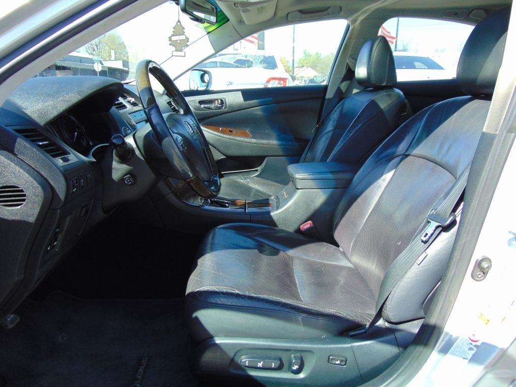 Lexus ES 350  2010