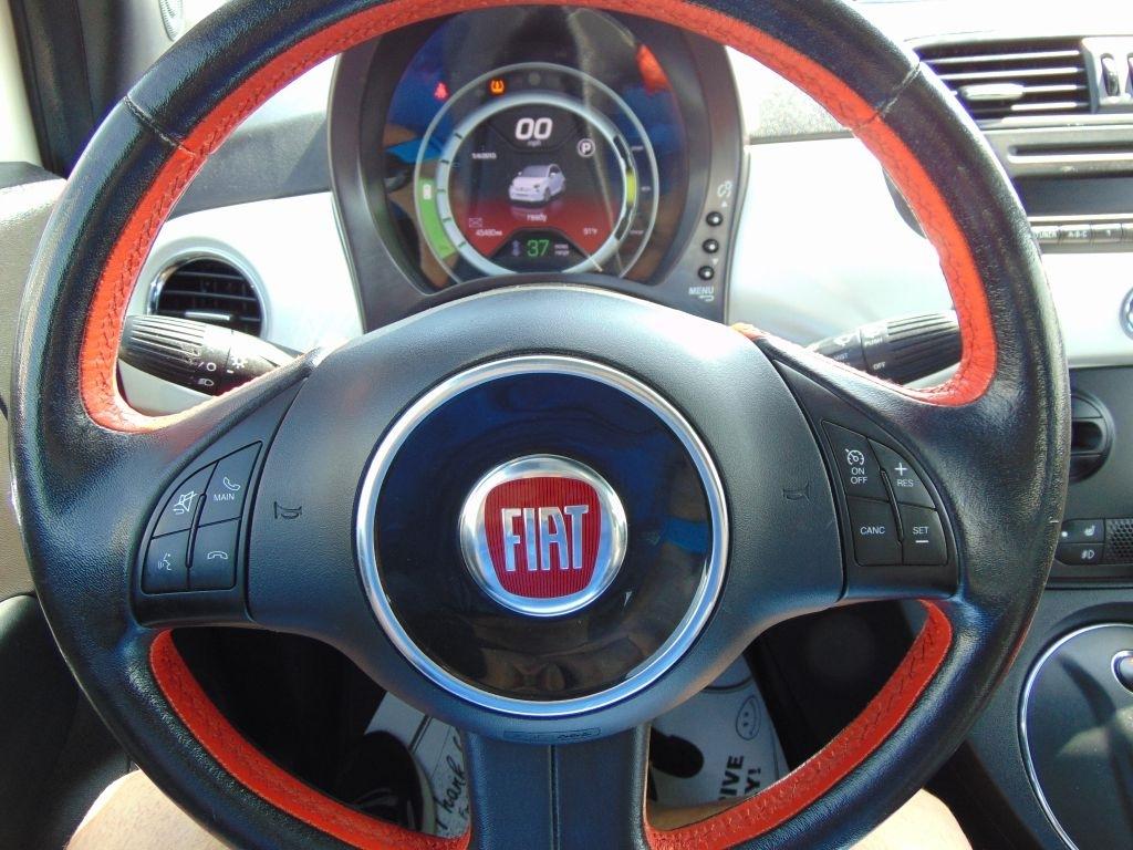Fiat 500e  2014