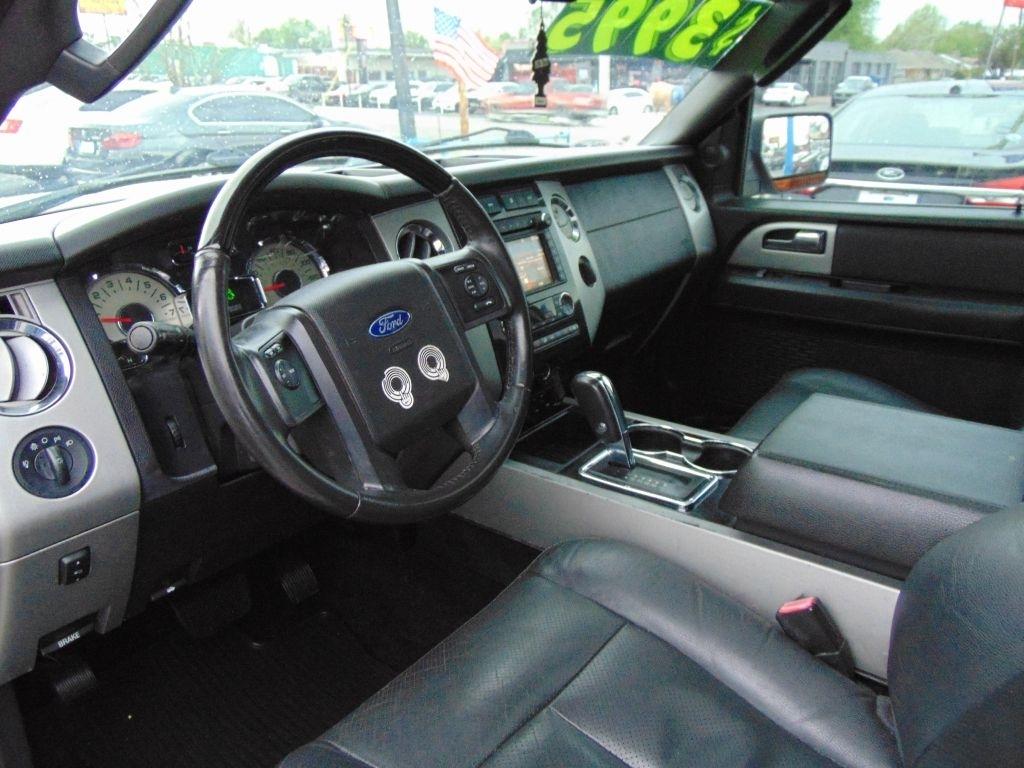 Ford Expedition  2013