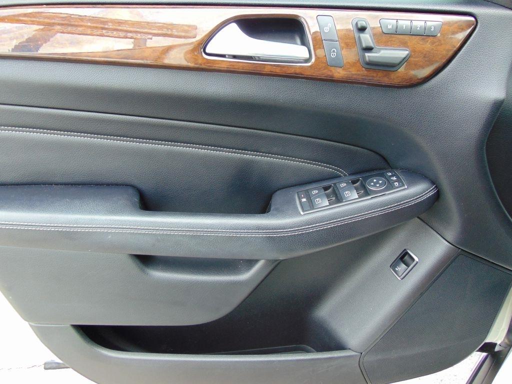 Mercedes-Benz M-Class  2013