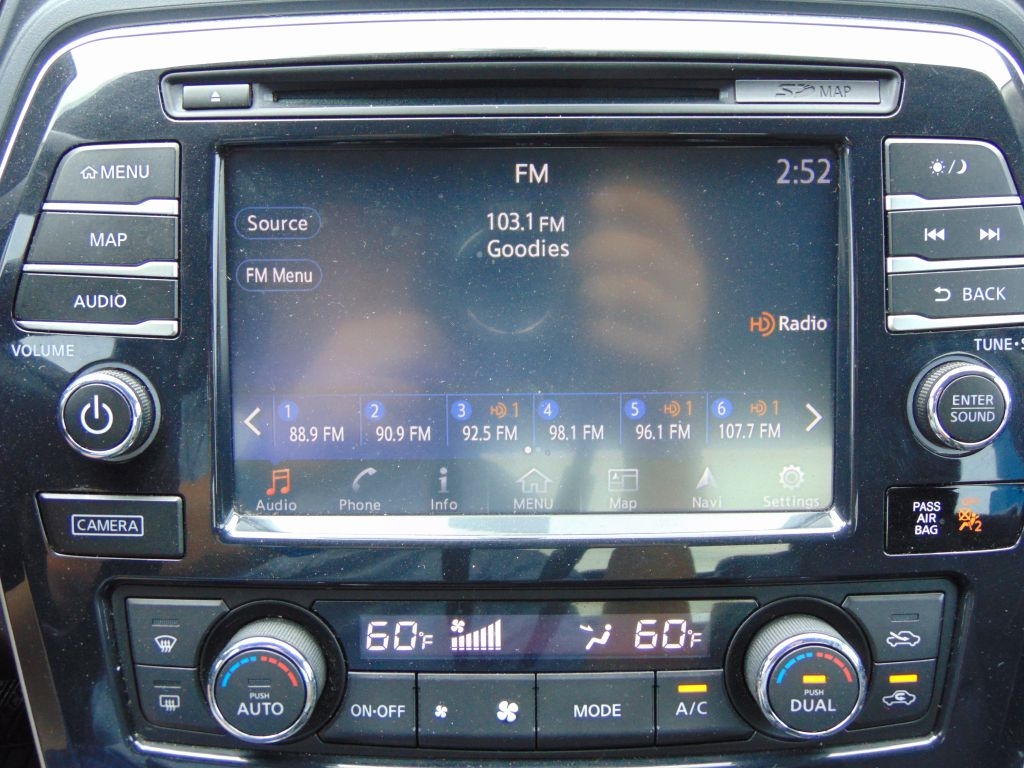 Nissan Maxima  2018
