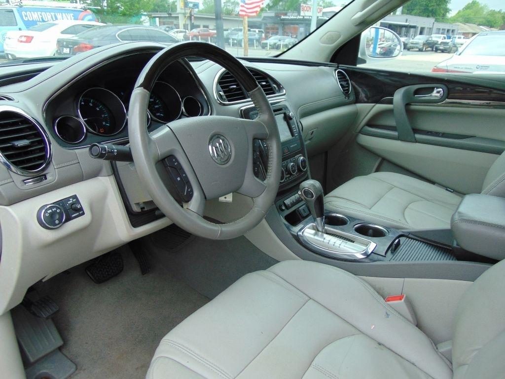 Buick Enclave  2017