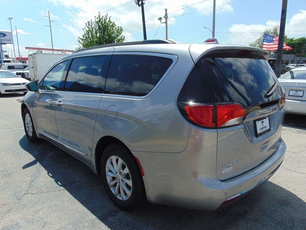 Chrysler Pacifica  2017