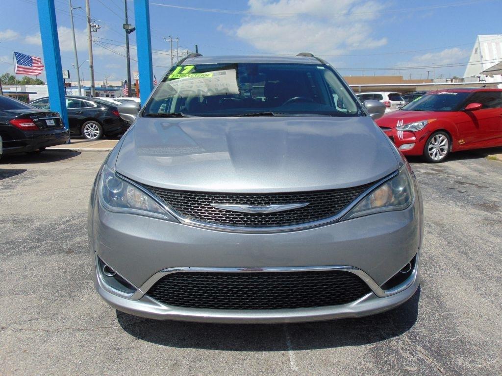Chrysler Pacifica  2017