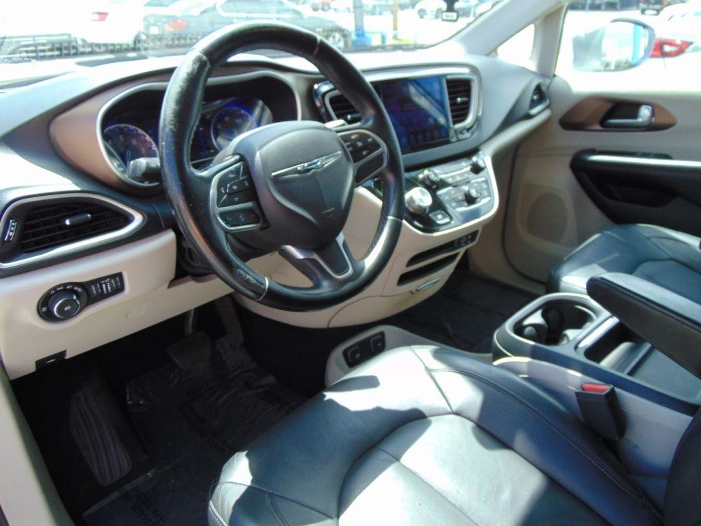 Chrysler Pacifica  2017