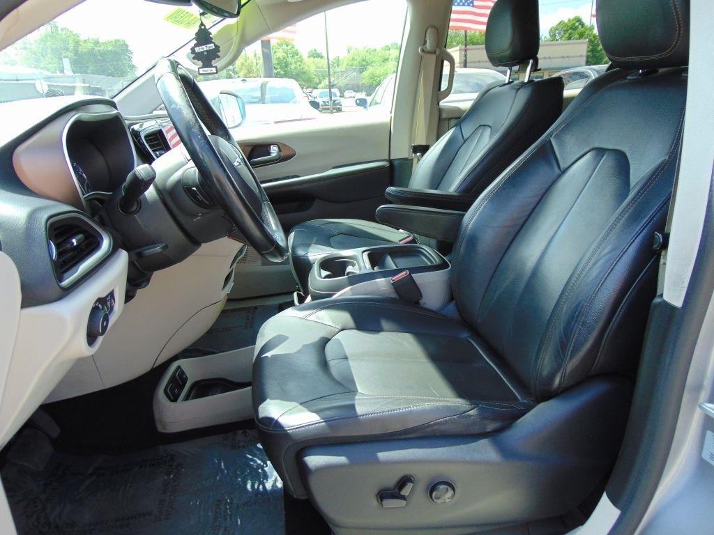 Chrysler Pacifica  2017