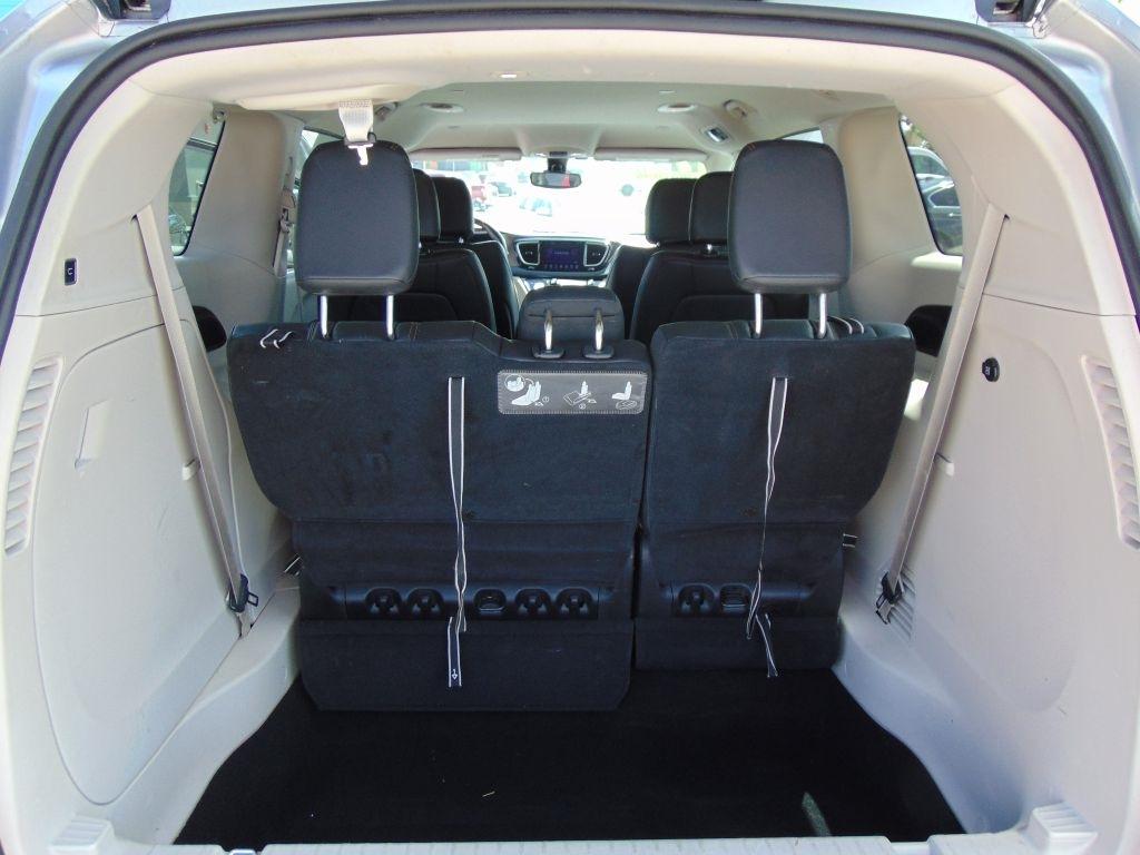 Chrysler Pacifica  2017