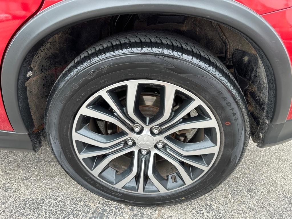 Mitsubishi Outlander Sport  2019