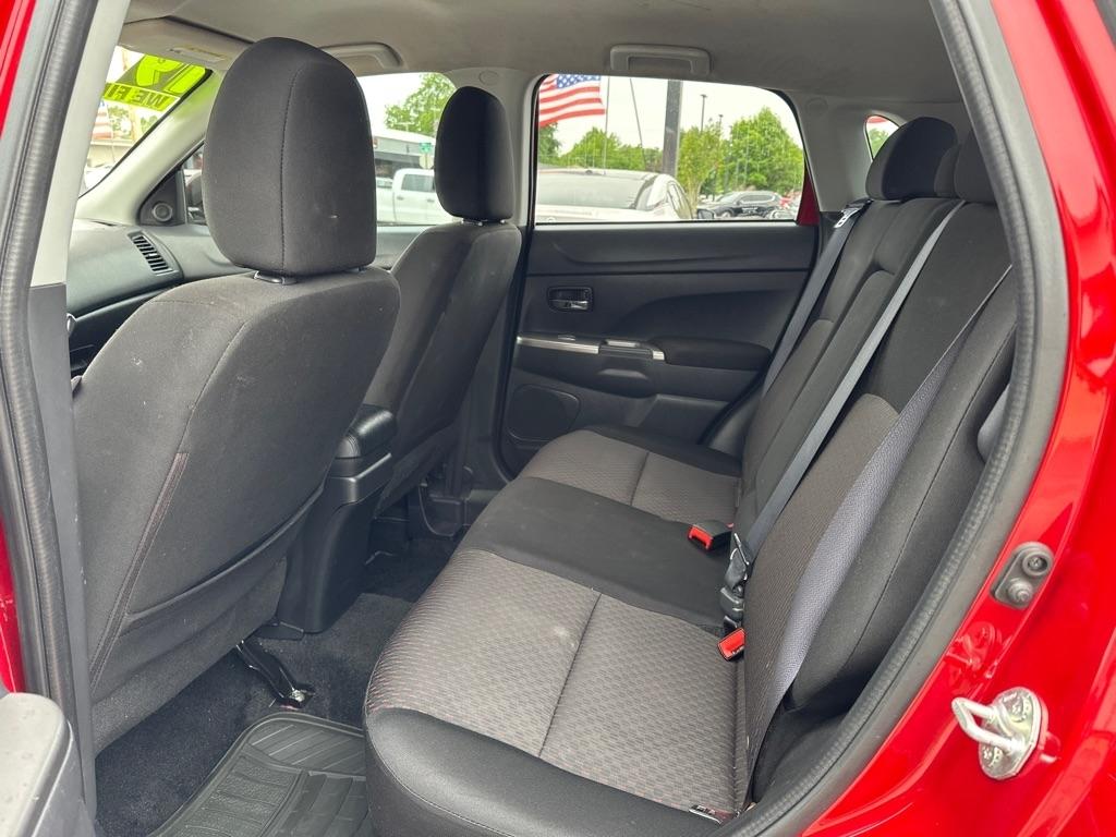 Mitsubishi Outlander Sport  2019