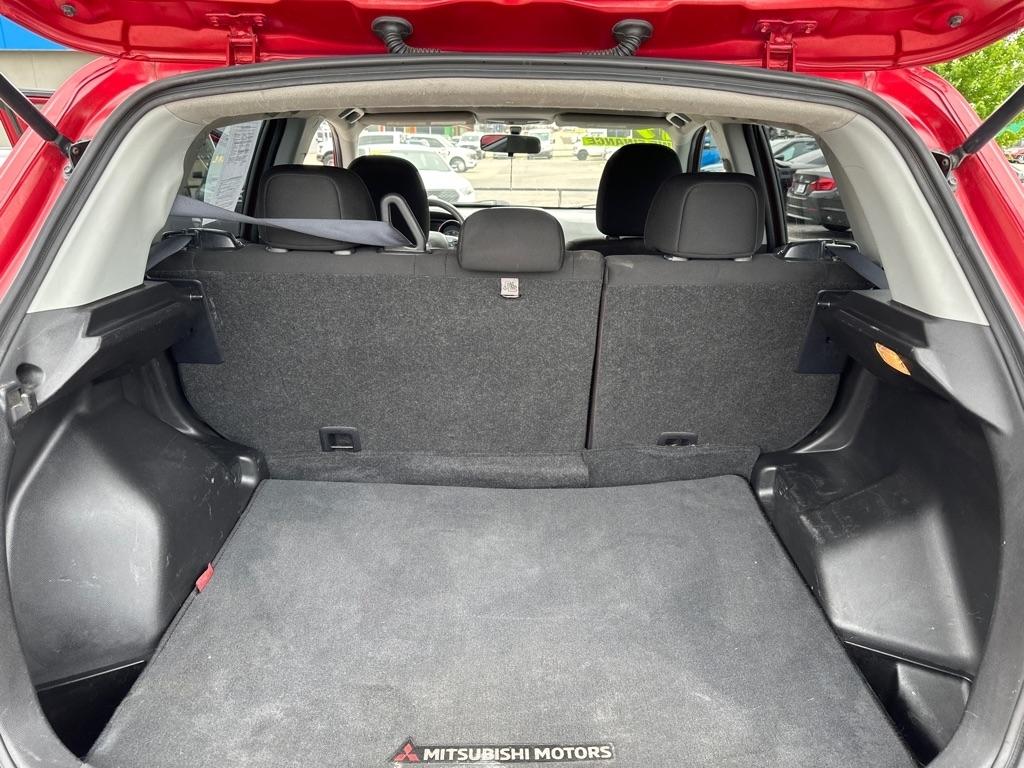 Mitsubishi Outlander Sport  2019