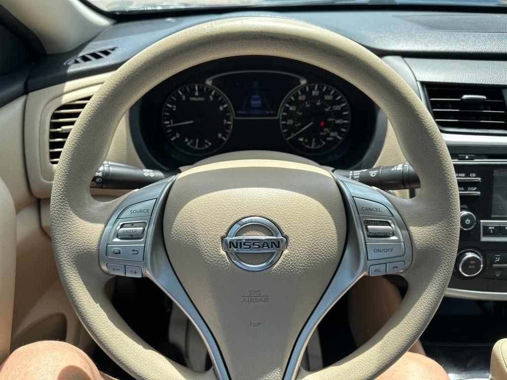 Nissan Altima  2017