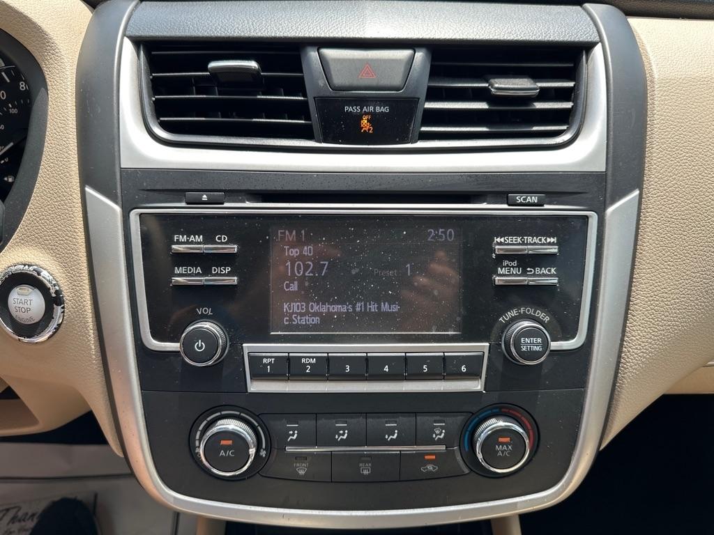 Nissan Altima  2017