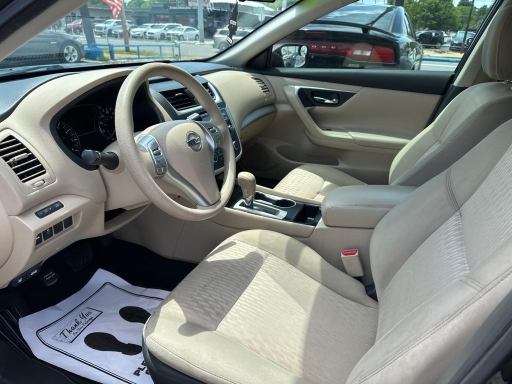 Nissan Altima  2017