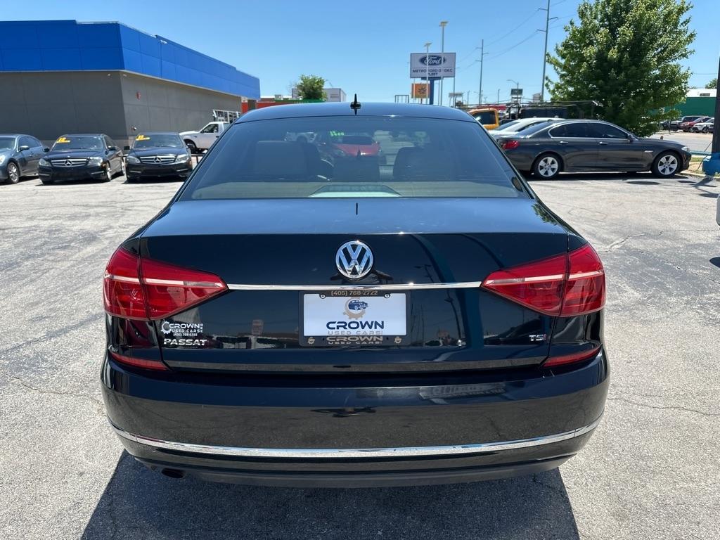 Volkswagen Passat  2016
