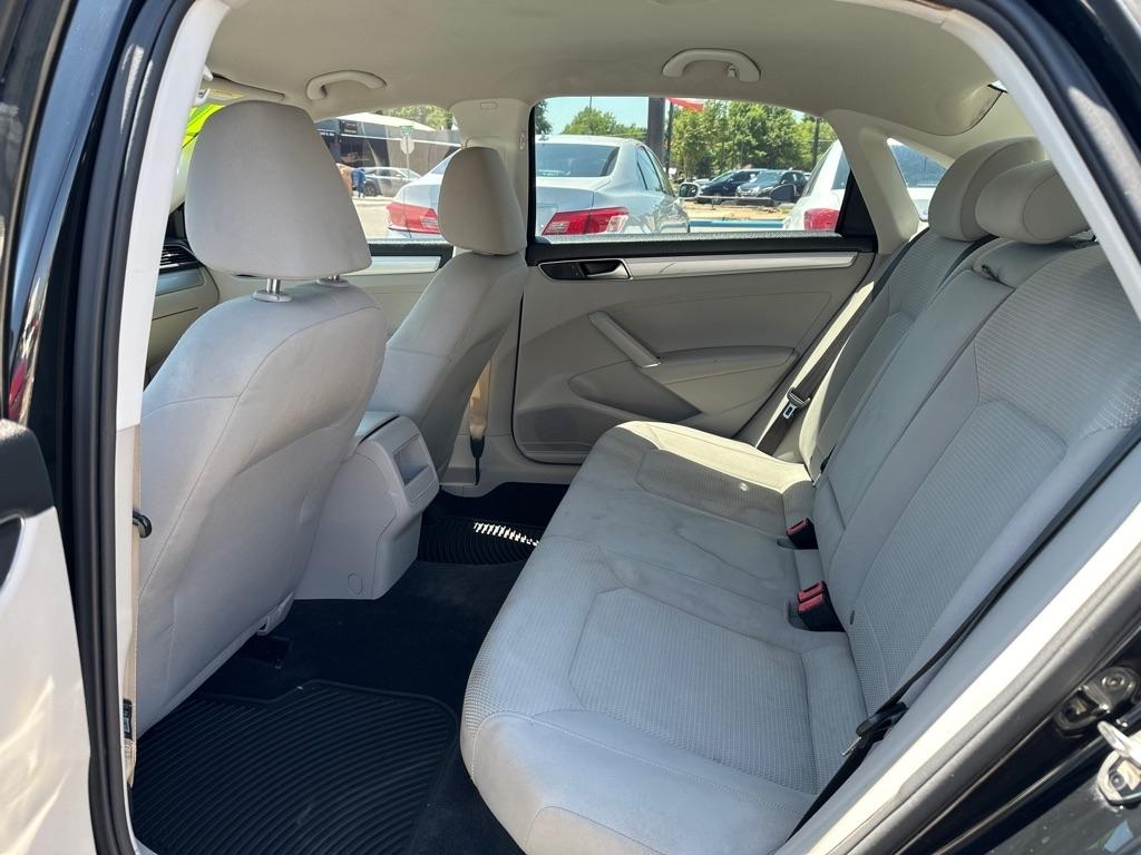 Volkswagen Passat  2016