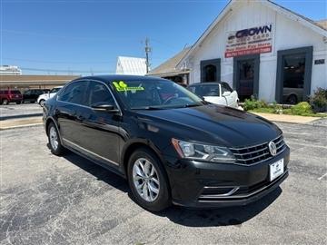 2016 Volkswagen Passat 