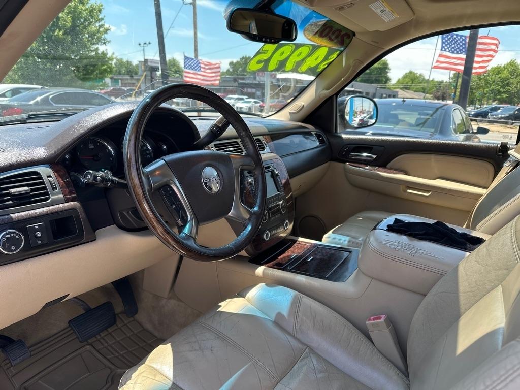 GMC Yukon Denali  2007