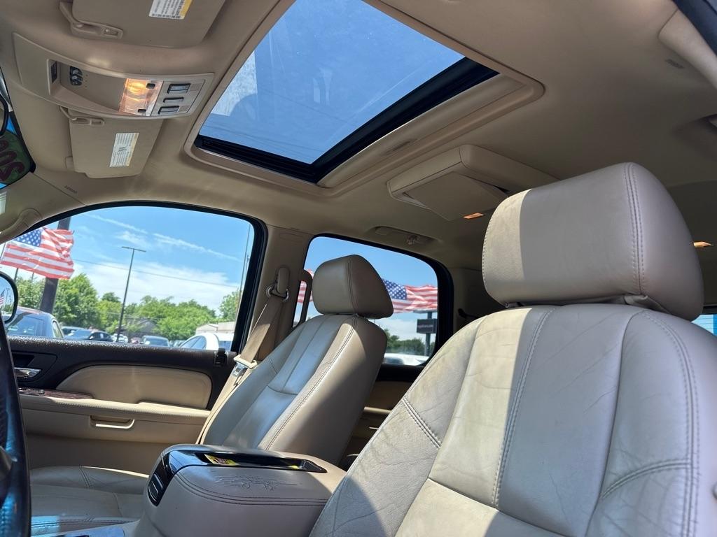 GMC Yukon Denali  2007