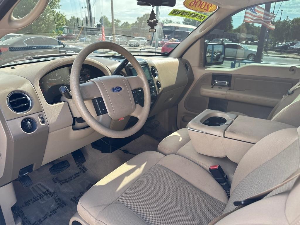 Ford F-150 2WD Supercab 163" XL 2006