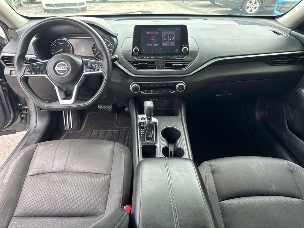 Nissan Altima  2019