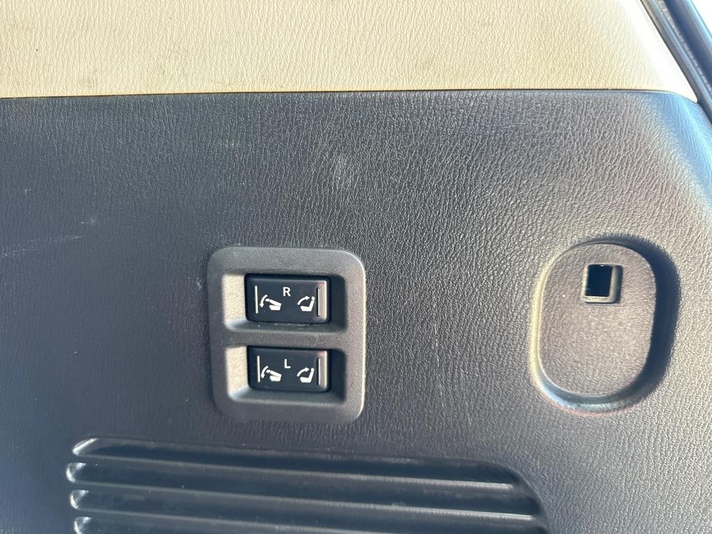 Nissan Armada  2018