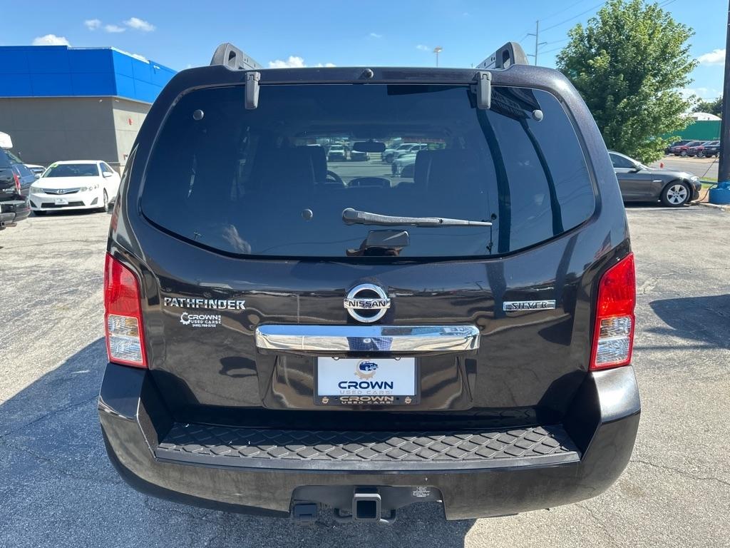 Nissan Pathfinder S 2012