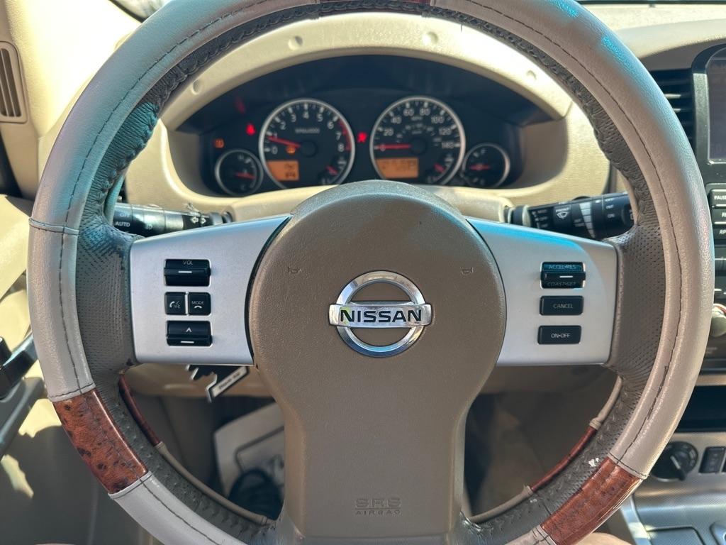 Nissan Pathfinder S 2012