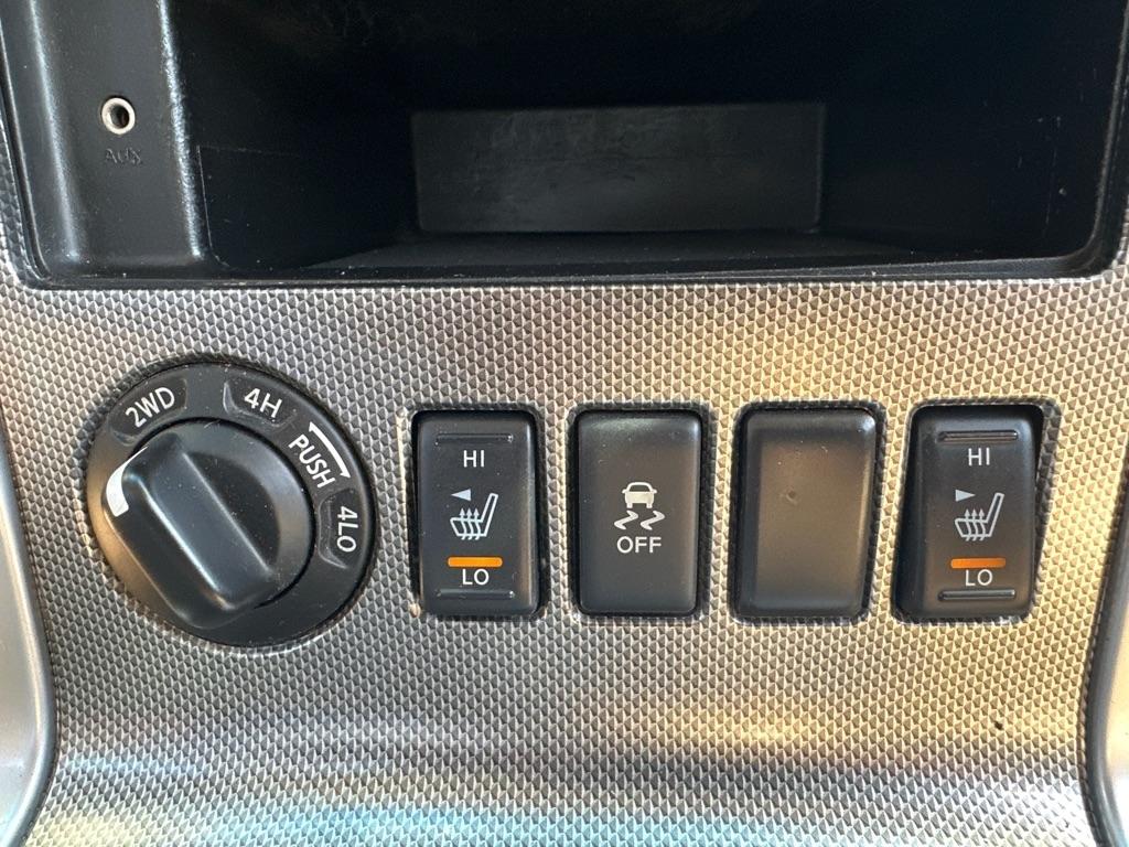 Nissan Pathfinder S 2012