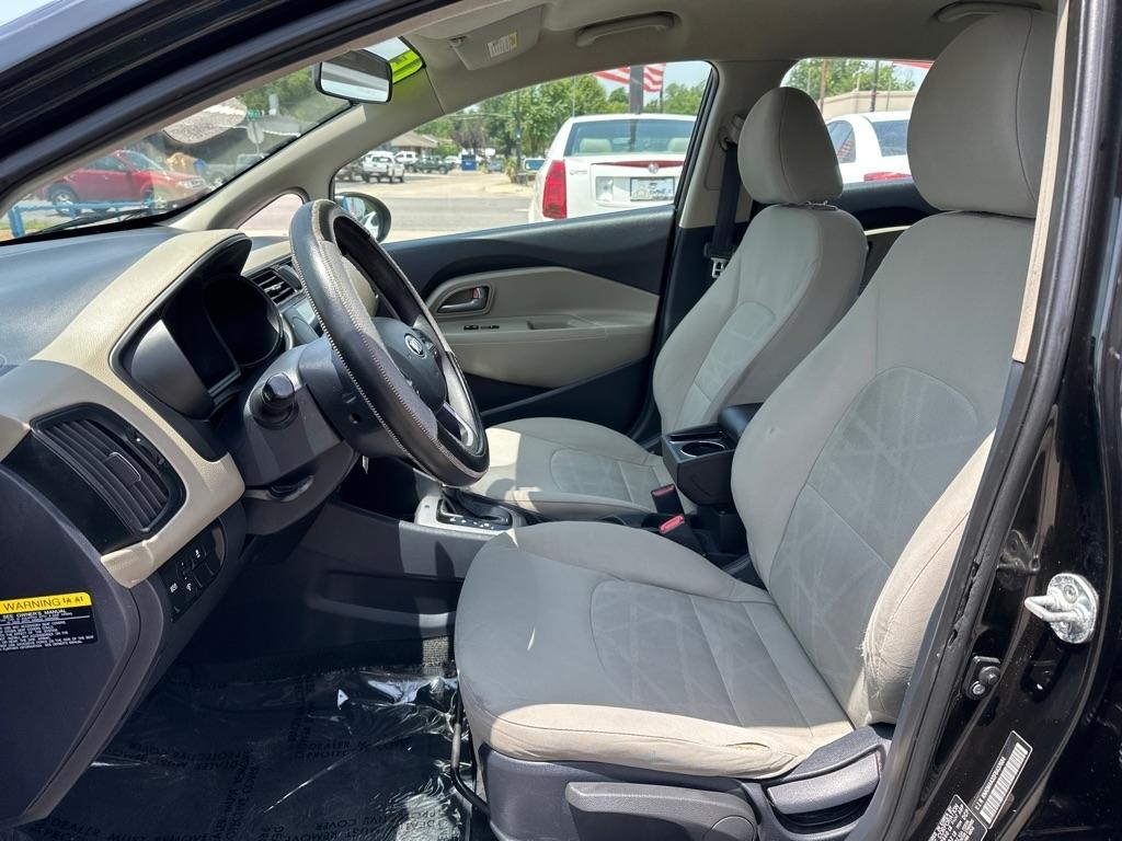 Kia Rio  2015