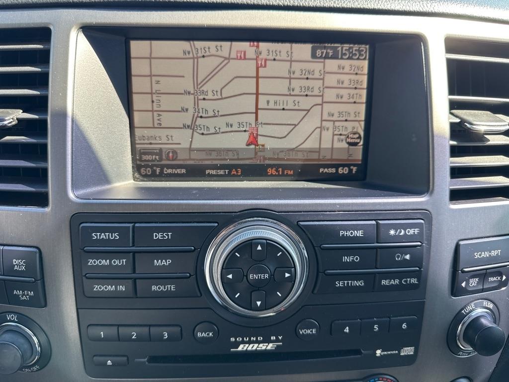 Nissan Armada Platinum 2011