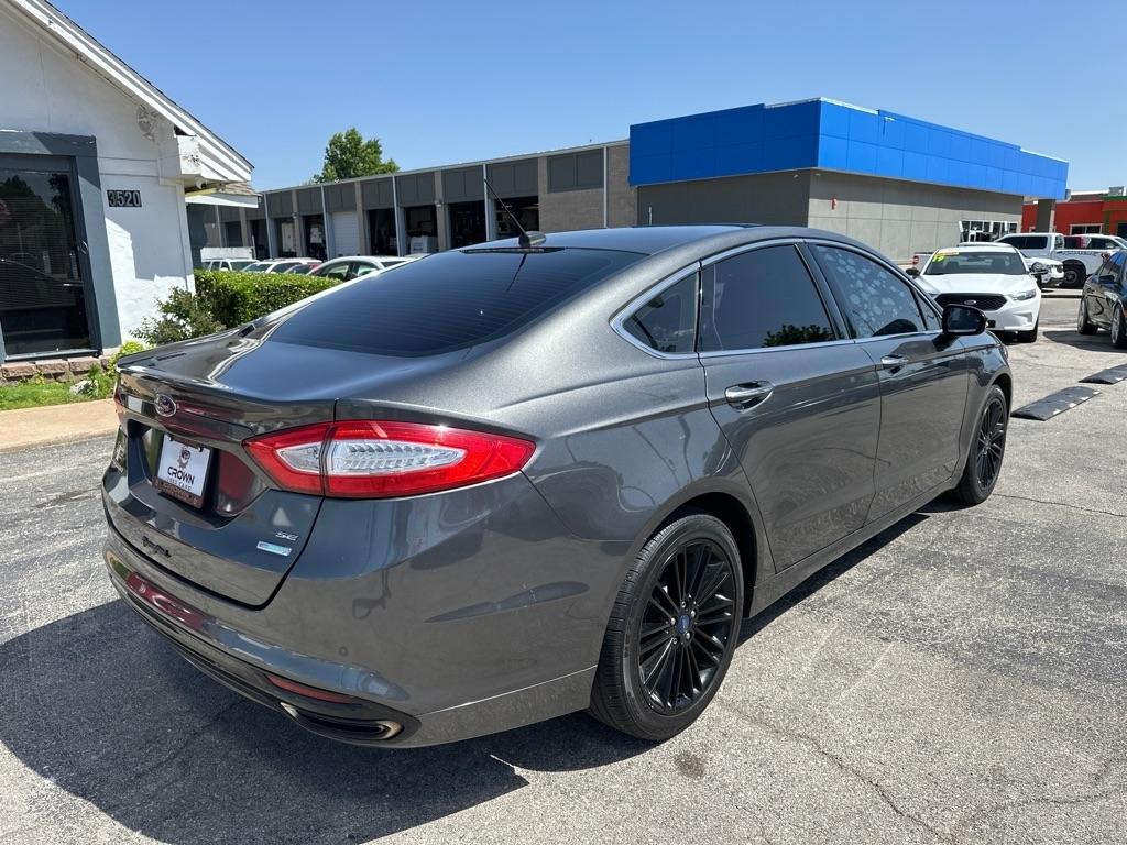 Ford Fusion SE 2016