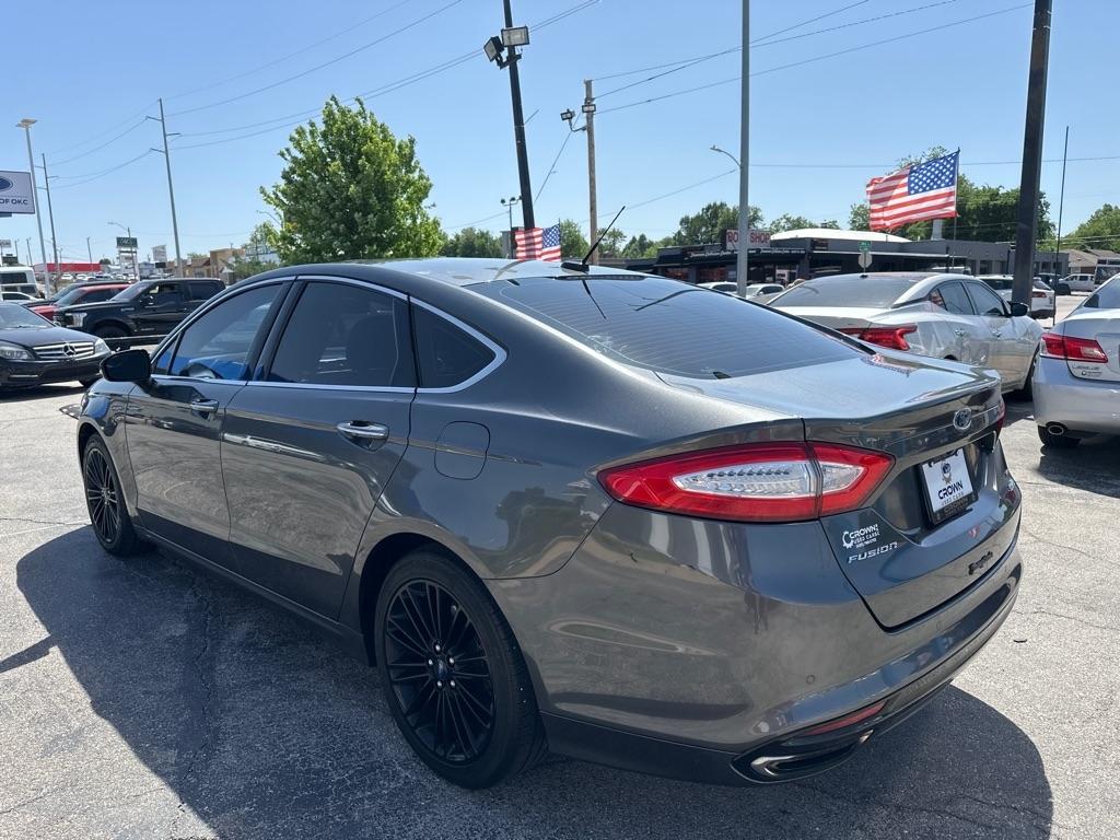 Ford Fusion SE 2016