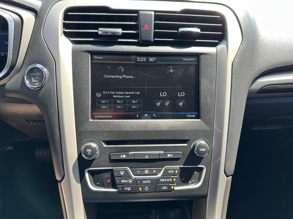 Ford Fusion SE 2016