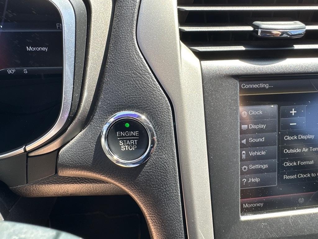 Ford Fusion SE 2016