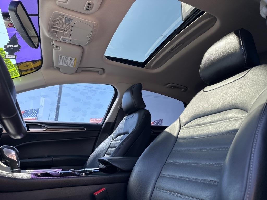 Ford Fusion SE 2016