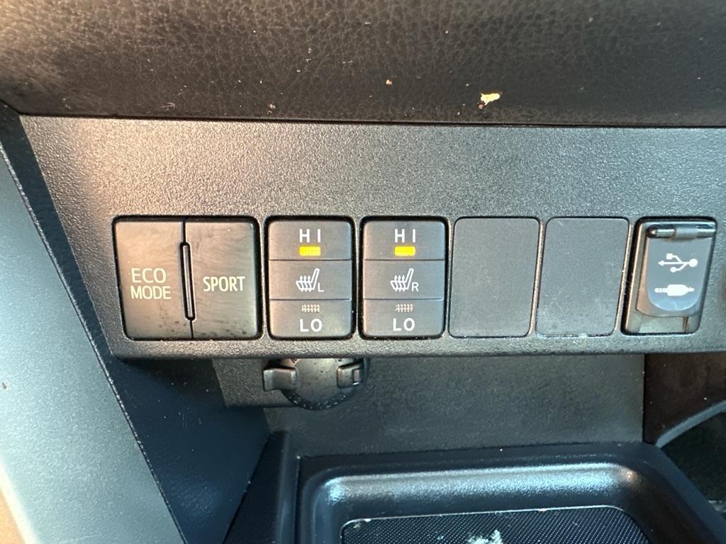 Toyota RAV4  2013