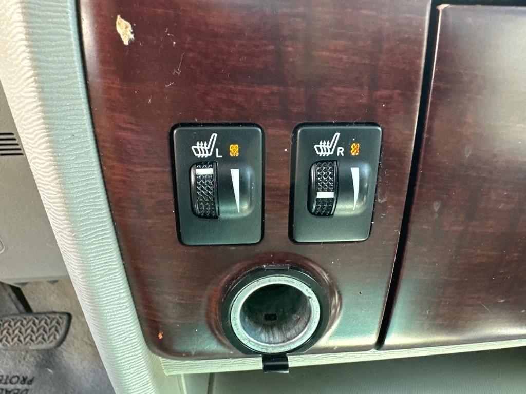 Toyota Sienna  2011