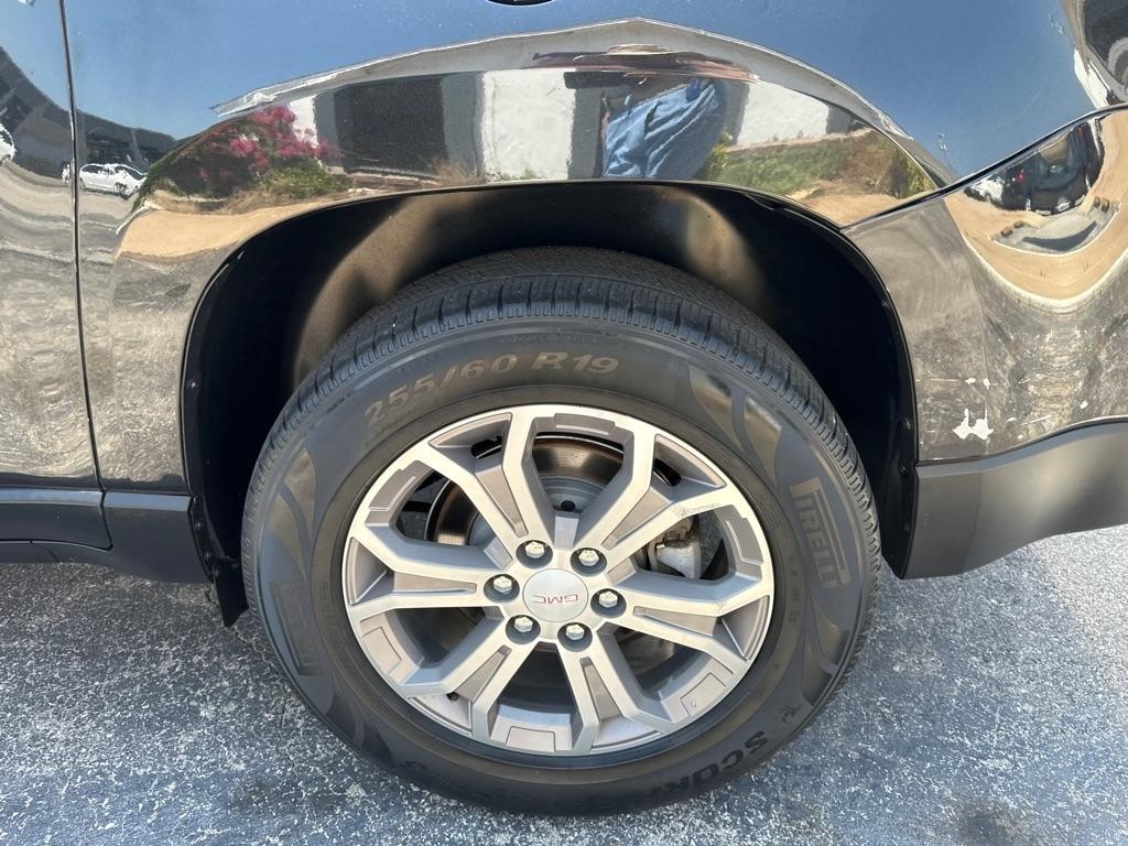 GMC Acadia  2013