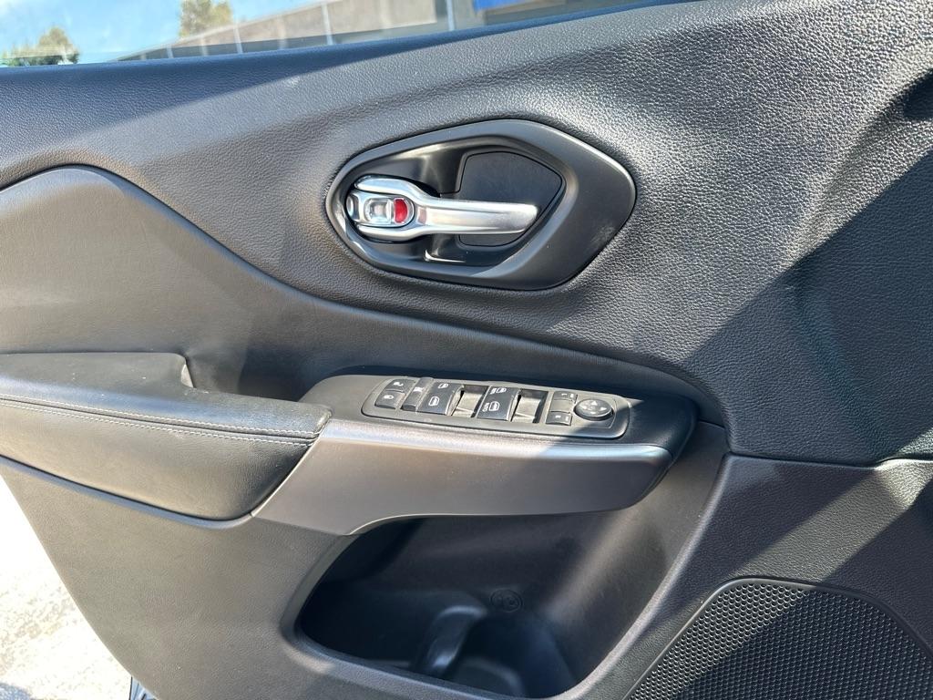 Jeep Cherokee  2019