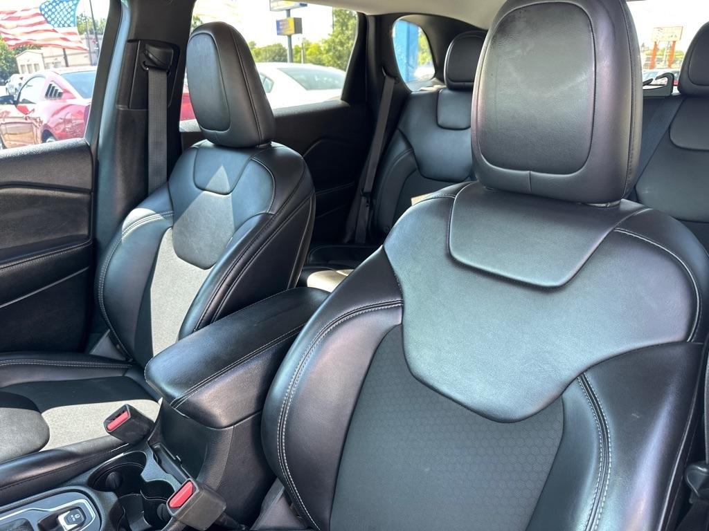Jeep Cherokee  2019