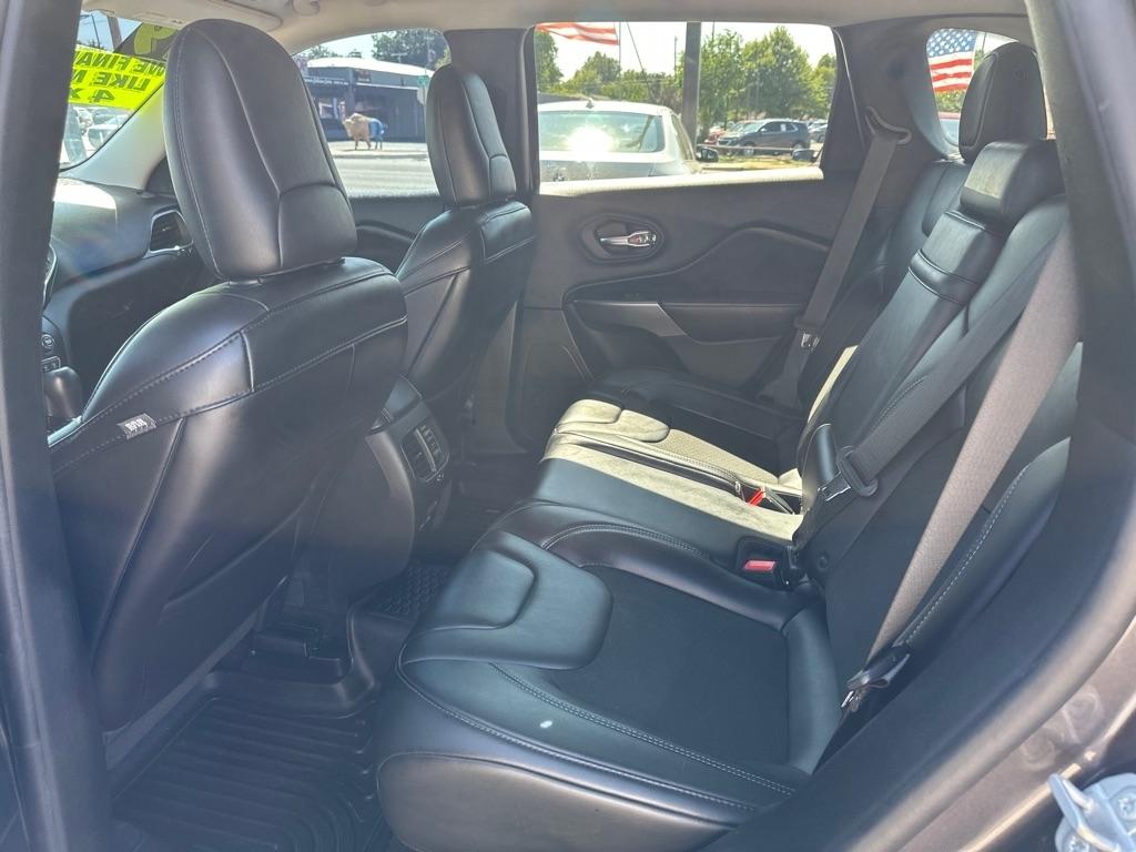 Jeep Cherokee  2019