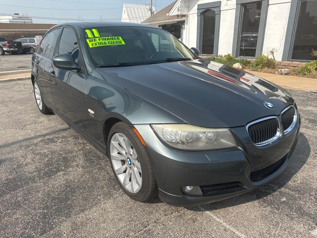 BMW 3 Series  2011