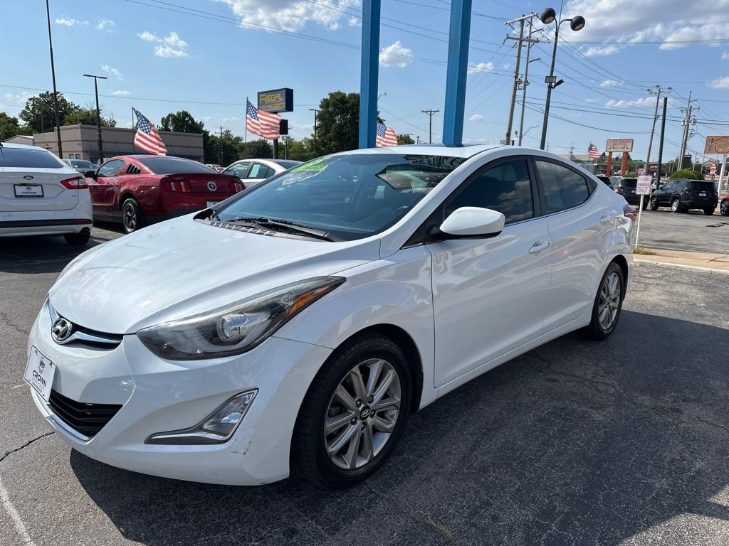 Hyundai Elantra  2015