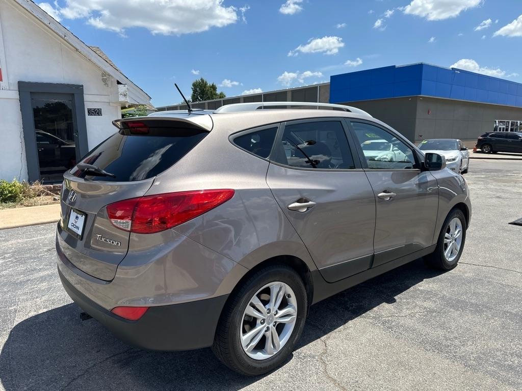 Hyundai Tucson  2011